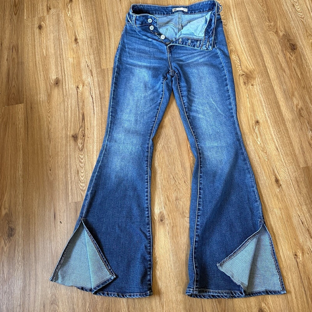 SO Button Fly Flare Leg Jeans Women's Size 9 Med Wash Blue Denim 29x31 Kendrick‎ - Picture 7 of 16